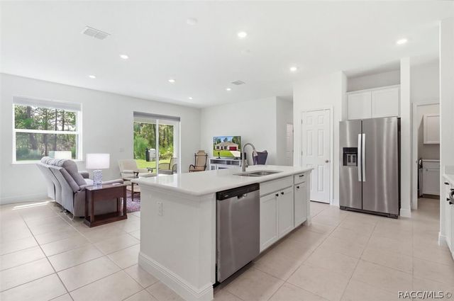 1896 W Riley Drive, Citrus Springs, FL 34434