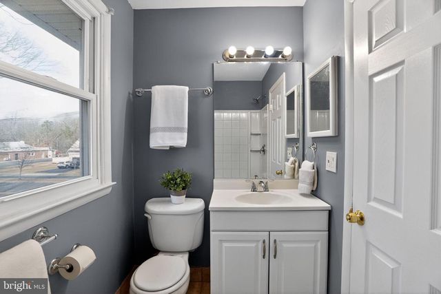 218 E SOMERDALE RD, Somerdale, NJ 08083