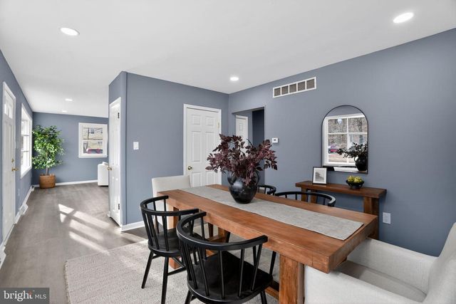 218 E SOMERDALE RD, Somerdale, NJ 08083