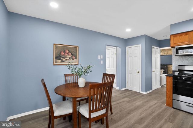 218 E SOMERDALE RD, Somerdale, NJ 08083