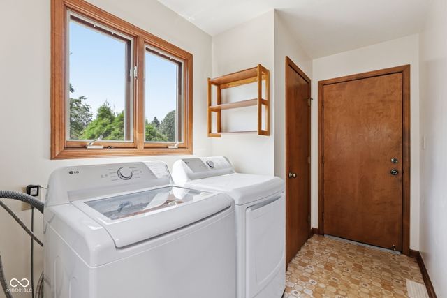 8051 Castle Cove Road, Indianapolis, IN 46256