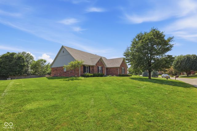 8051 Castle Cove Road, Indianapolis, IN 46256