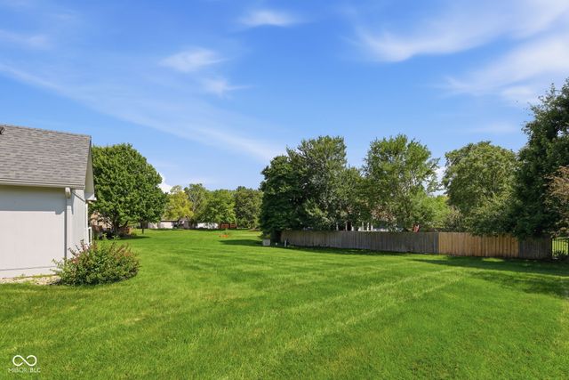 8051 Castle Cove Road, Indianapolis, IN 46256