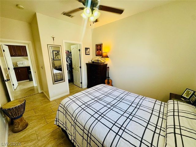 6900 Fruit Flower Avenue, Las Vegas, NV 89130