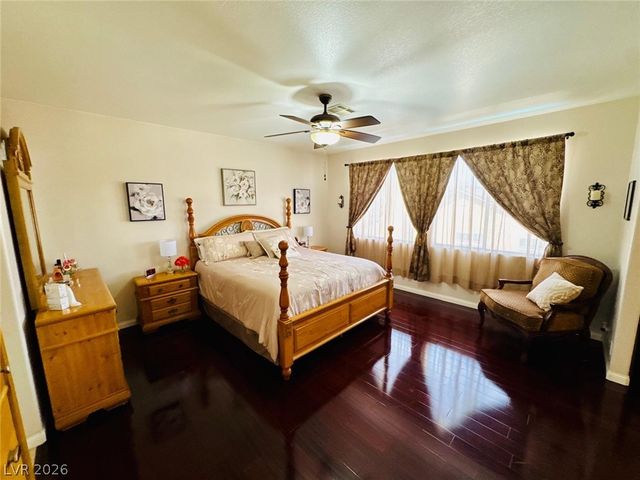 6900 Fruit Flower Avenue, Las Vegas, NV 89130