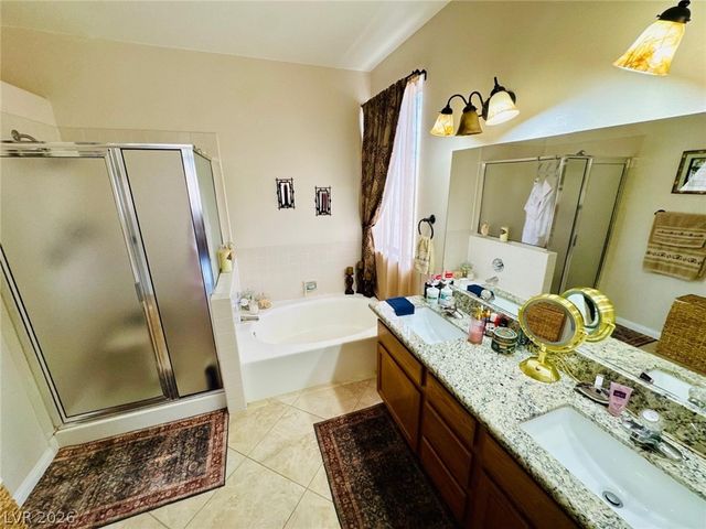 6900 Fruit Flower Avenue, Las Vegas, NV 89130