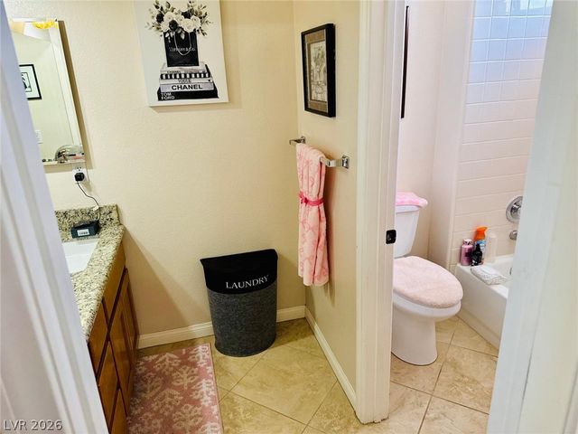 6900 Fruit Flower Avenue, Las Vegas, NV 89130