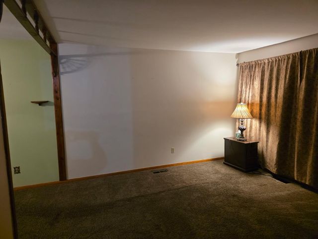 2913 Drexel Drive, Hobart, IN 46342