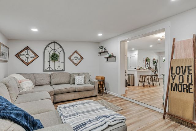 410 James Avenue, Valparaiso, FL 32580