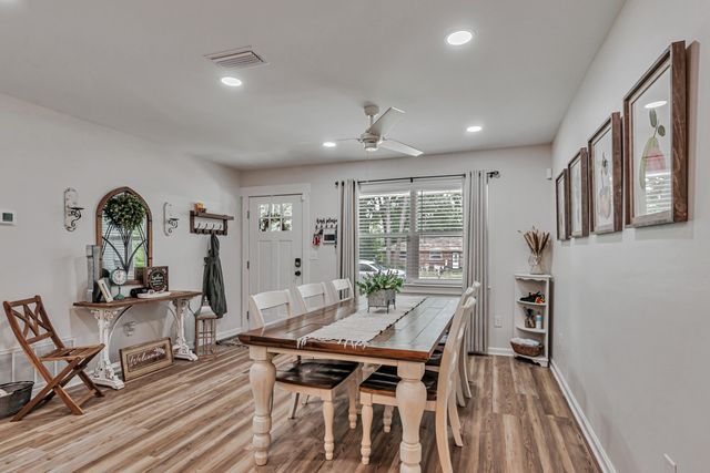 410 James Avenue, Valparaiso, FL 32580