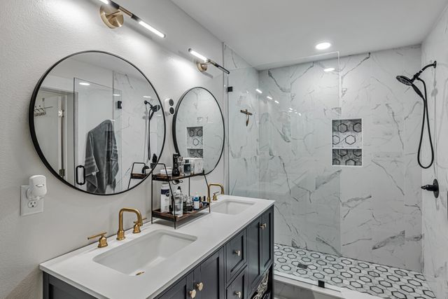 410 James Avenue, Valparaiso, FL 32580