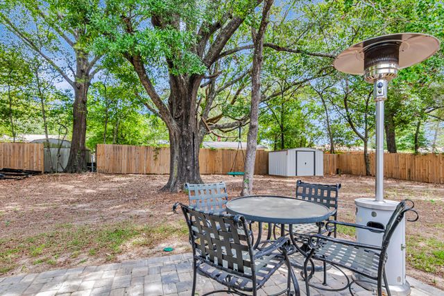 410 James Avenue, Valparaiso, FL 32580