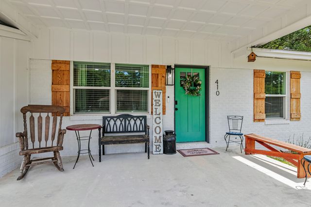 410 James Avenue, Valparaiso, FL 32580