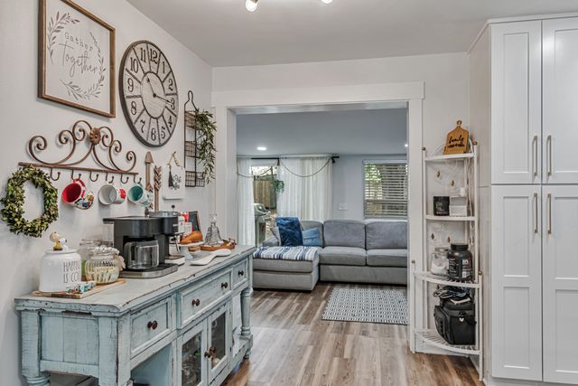 410 James Avenue, Valparaiso, FL 32580