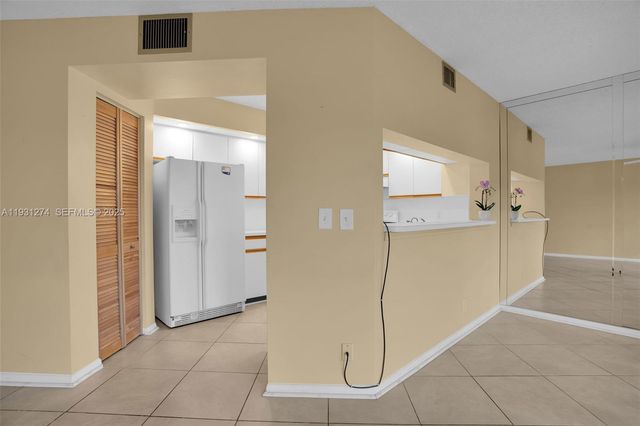 12701 SW 14th St 402J, Pembroke Pines, FL 33027