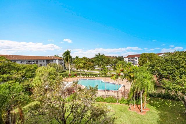 12701 SW 14th St 402J, Pembroke Pines, FL 33027