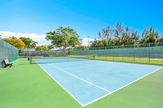 12701 SW 14th St 402J, Pembroke Pines, FL 33027