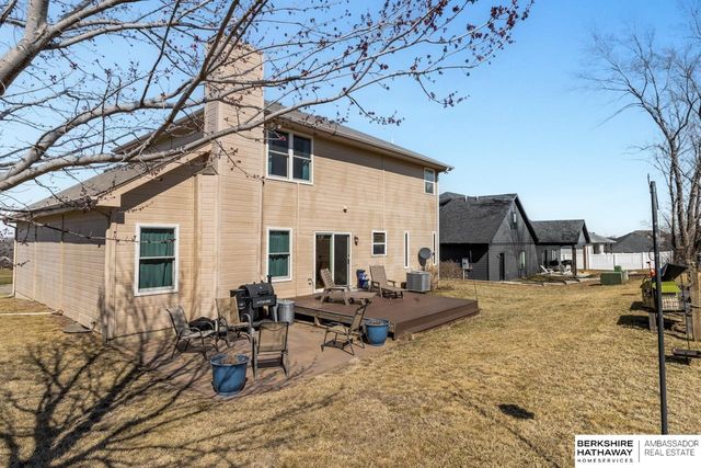 1679 Lake Ridge Drive, Plattsmouth, NE 68048