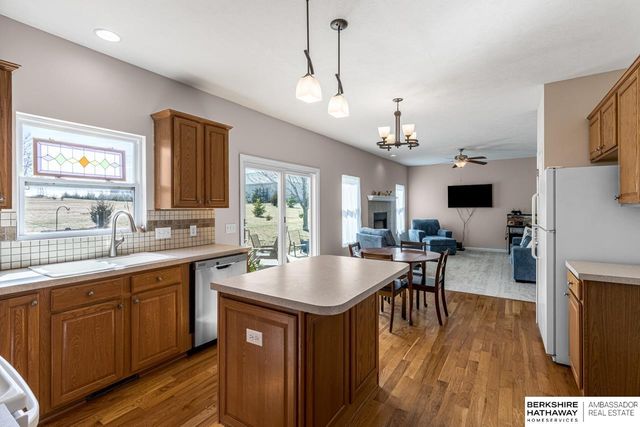 1679 Lake Ridge Drive, Plattsmouth, NE 68048