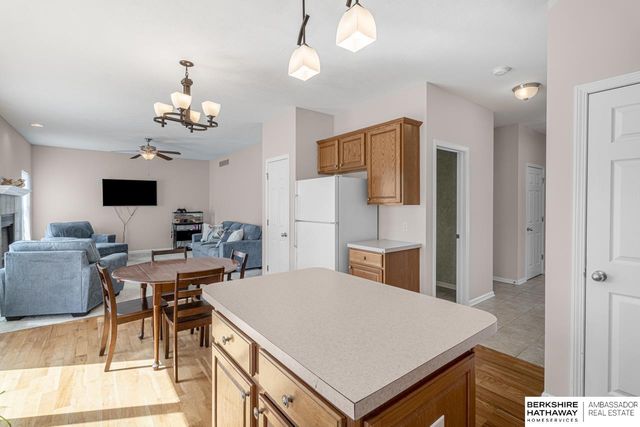 1679 Lake Ridge Drive, Plattsmouth, NE 68048