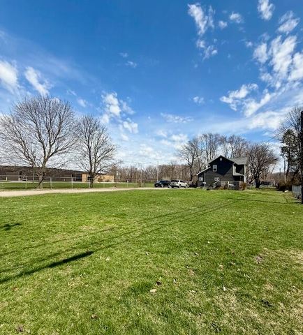 607 N 18th Street, Niles, MI 49120