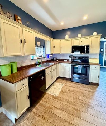 607 N 18th Street, Niles, MI 49120