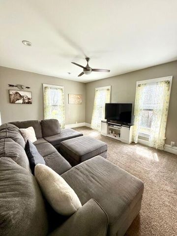 607 N 18th Street, Niles, MI 49120