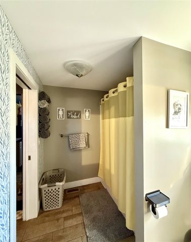 607 N 18th Street, Niles, MI 49120