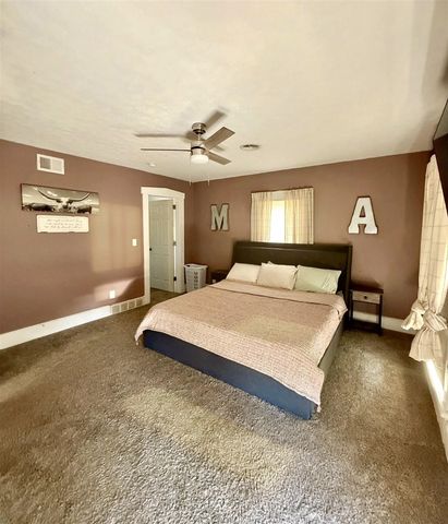 607 N 18th Street, Niles, MI 49120