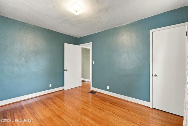 2705 Delor Ave, Louisville, KY 40217