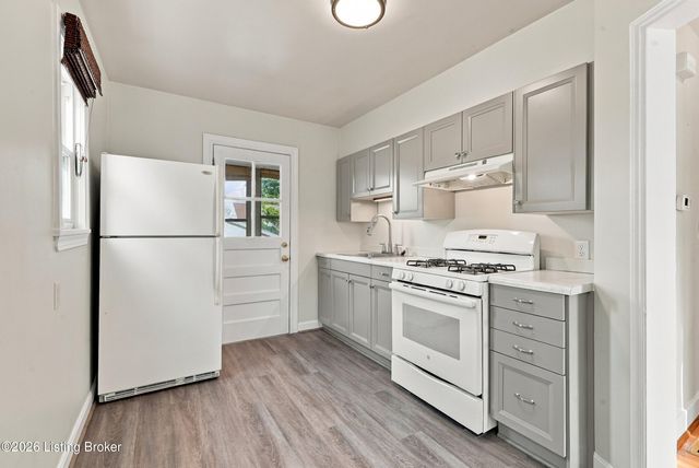2705 Delor Ave, Louisville, KY 40217