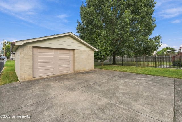 2705 Delor Ave, Louisville, KY 40217