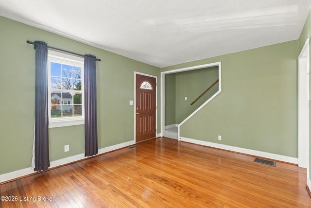 2705 Delor Ave, Louisville, KY 40217