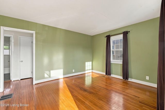 2705 Delor Ave, Louisville, KY 40217
