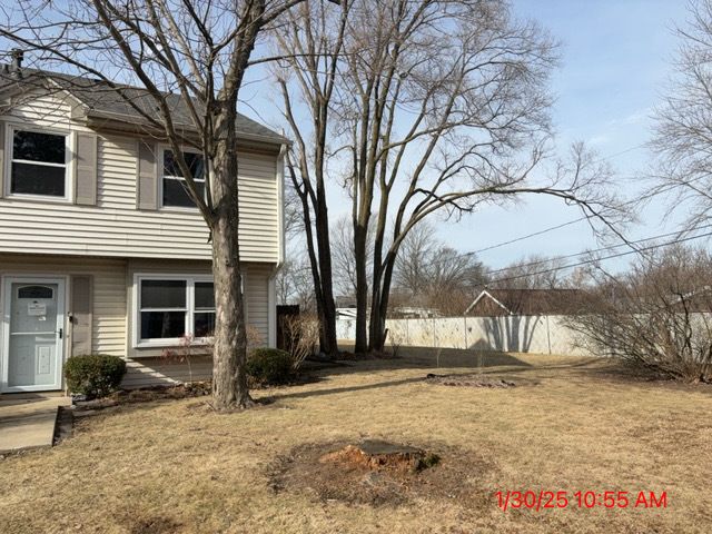 10 Fernwood Drive L, Bolingbrook, IL 60440