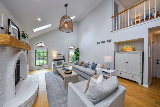 820 Rotolo Court, Batavia, IL 60510
