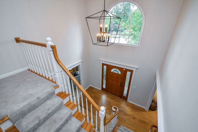 820 Rotolo Court, Batavia, IL 60510