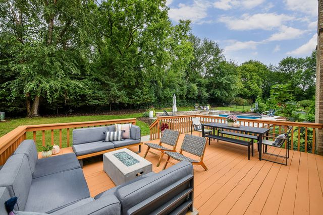 820 Rotolo Court, Batavia, IL 60510
