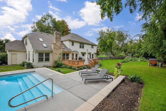 820 Rotolo Court, Batavia, IL 60510