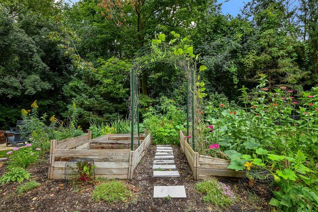 820 Rotolo Court, Batavia, IL 60510