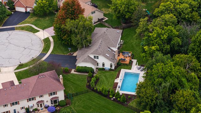 820 Rotolo Court, Batavia, IL 60510