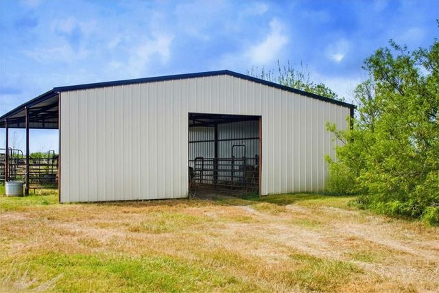 891 Jackson Road, Bellville, TX 77418