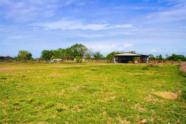 891 Jackson Road, Bellville, TX 77418