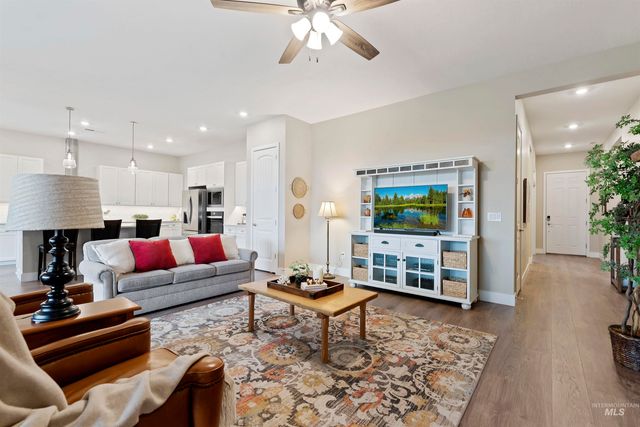 11723 S Glory Lane, Kuna, ID 83634