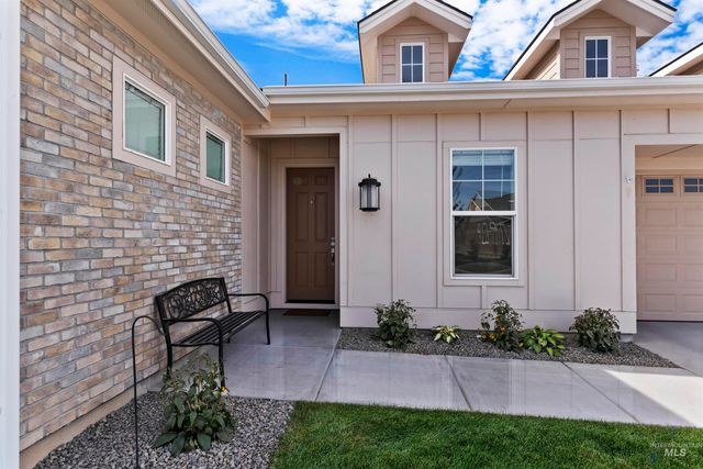 11723 S Glory Lane, Kuna, ID 83634