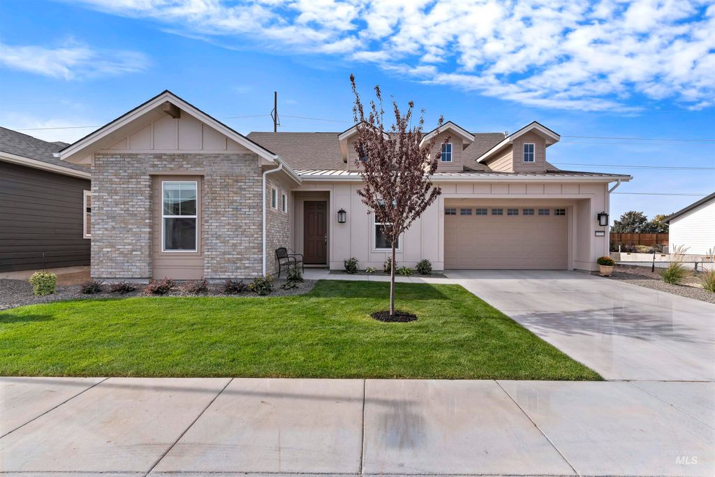 11723 S Glory Lane, Kuna, ID 83634