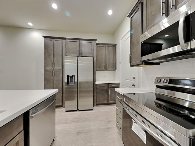 5712 Quinn Landing Road, Houston, TX 77091