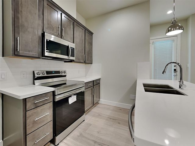 5712 Quinn Landing Road, Houston, TX 77091