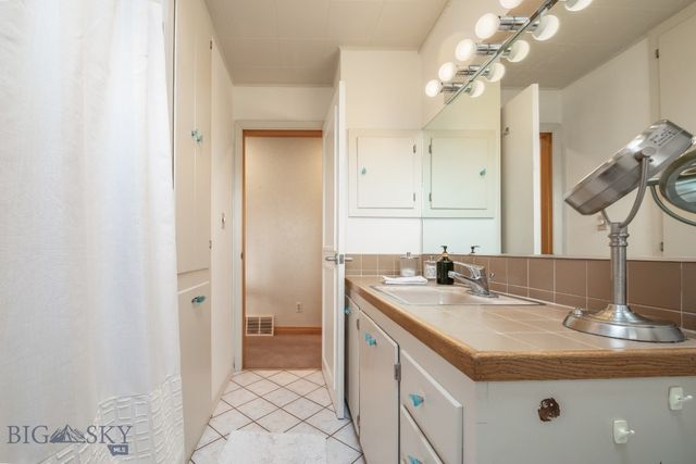 1391 Cobb Hill Road, Bozeman, MT 59718