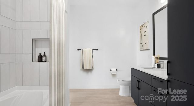 1007 S Mint Street B1, Charlotte, NC 28203